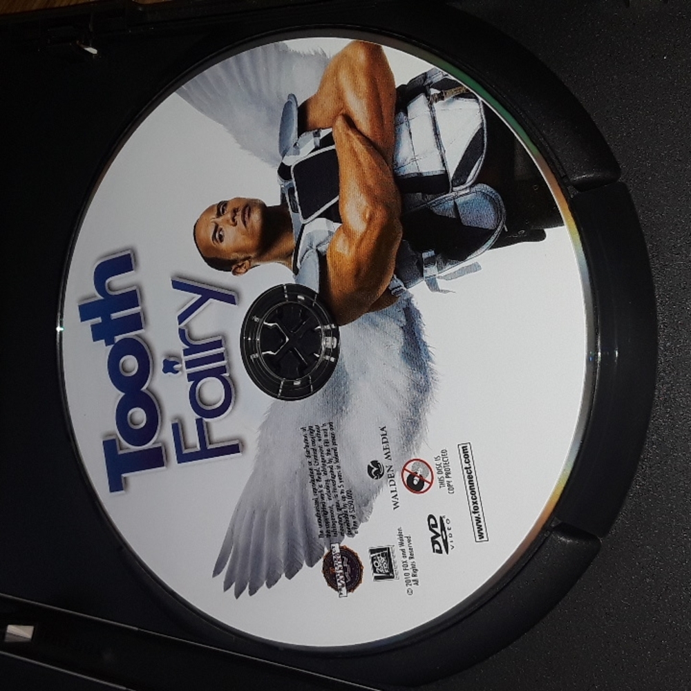 🗽Tooth Fairy Dwaye Johnson dvd/ BUNDLE ONLY - Picture 3 of 4
